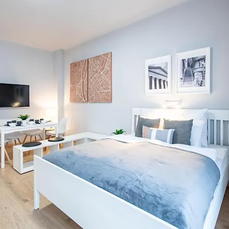 Modern And Comfy