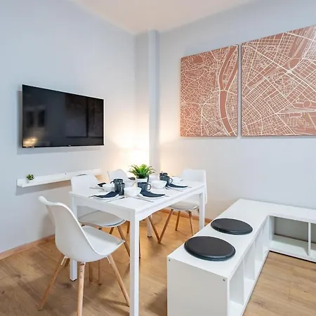 Modern And Comfy