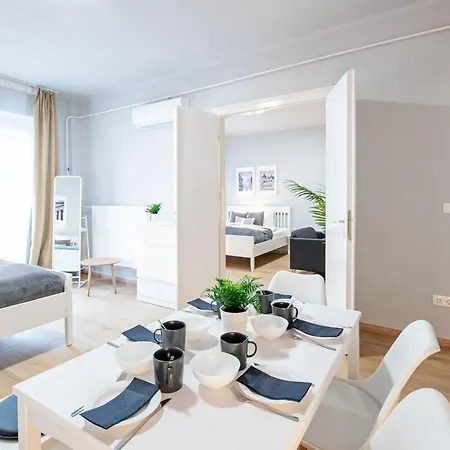 Apartment Modern And Comfy Budapest