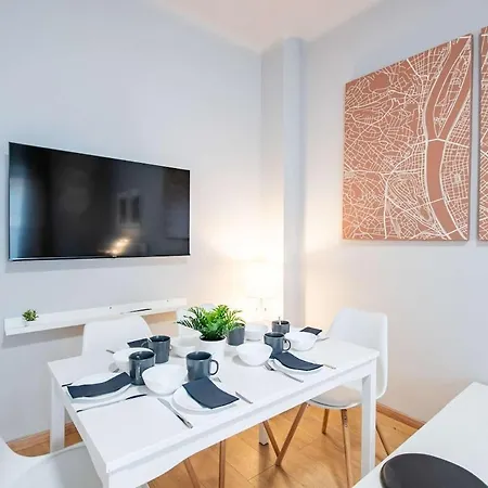 Apartment Modern And Comfy Budapest