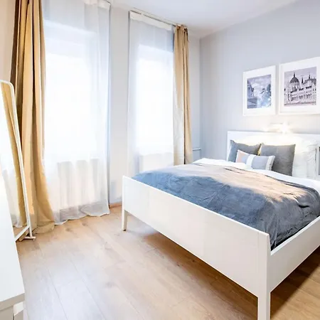 Modern And Comfy * 布达佩斯